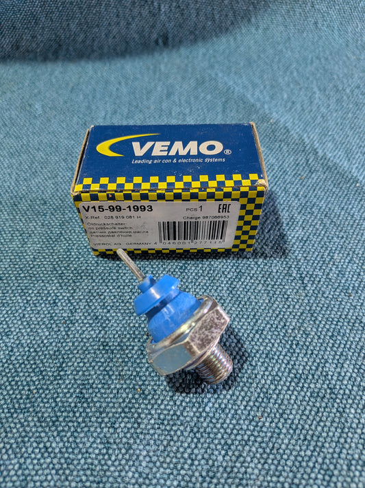 Oil pressure switch Vemo V15991993 Caddy/14D/2/T1/T2/T3/T4 Bus/Corrado/Golf/Jetta/1/2/3/4/Vento/LT1/Passat/B1/B2/B3/B4/Polo/86C/6N/Santana/Scirocco/1/2/Sharan/Audi 50/80/90/B1/B2/B3/B4/100/200/C2/C3/C4/A4/B5/B6/A6 C4/A8 D2/Cabriolet 028919081H NOS/New B16
