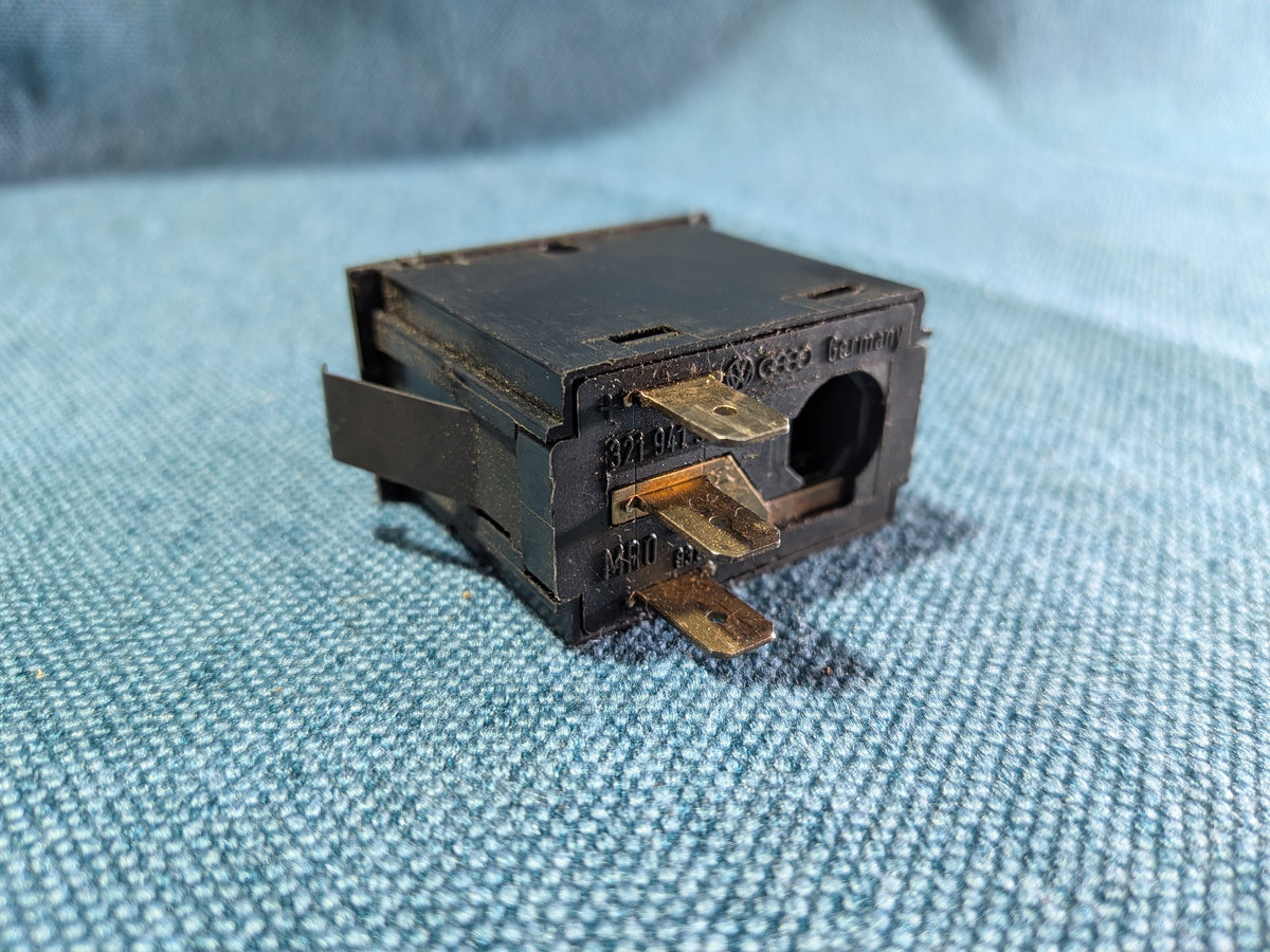 Nebelscheinwerfer Schalter Golf/Jetta/1/Cabrio/Polo 86C/Scirocco/1/2/Passat B2 321941535A Gebraucht B16