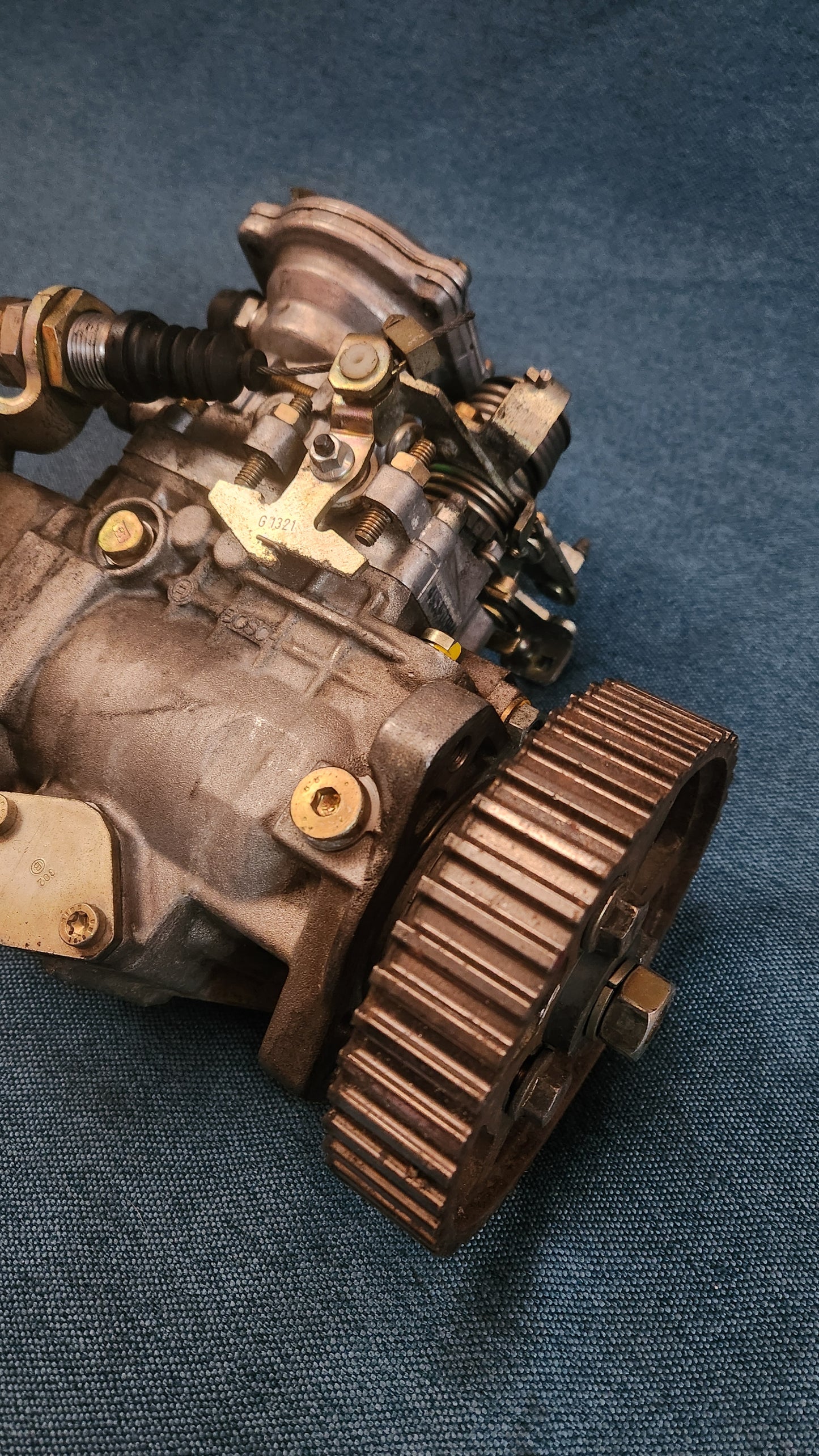Einspritzpumpe Hochdruckpumpe Golf3/Vento/Passat 35I B3/B4/Caddy 9kV /Polo6N 028130115S Gebraucht
