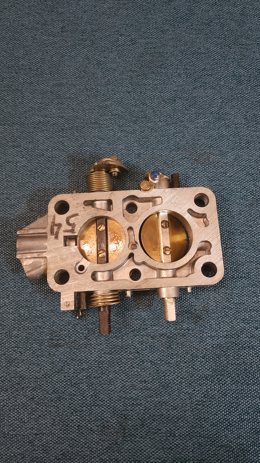 Drosselklappe Passat/Audi 80/B1 1573 Nos G9