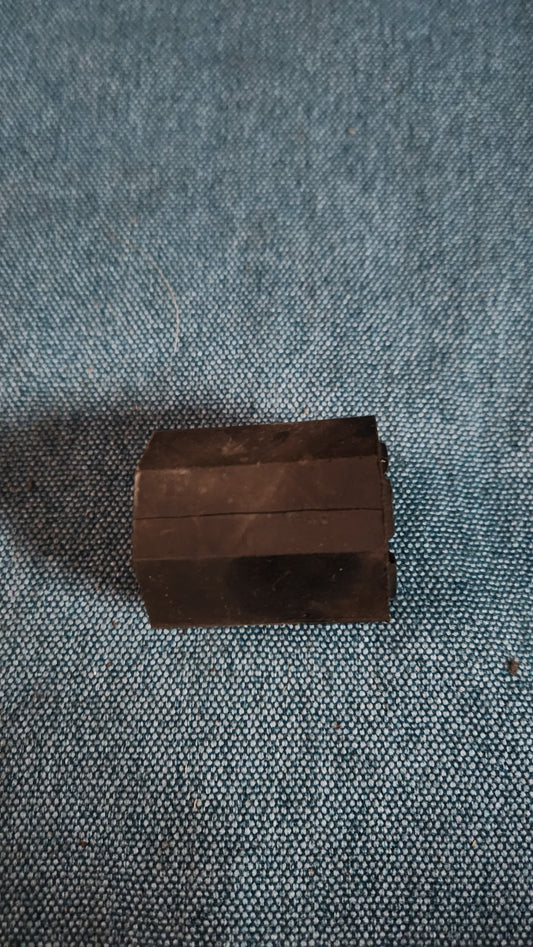 Stabilisator Gummilager Polo 1/86C Audi 50/Derby 867411313 Nos H1