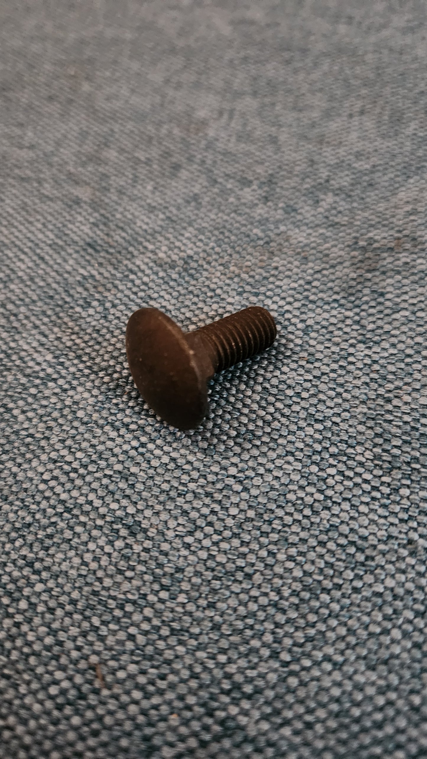 Flachrundschraube  schwarz für Stoßstangenecke  T3 Bus N0105265 Nos K7