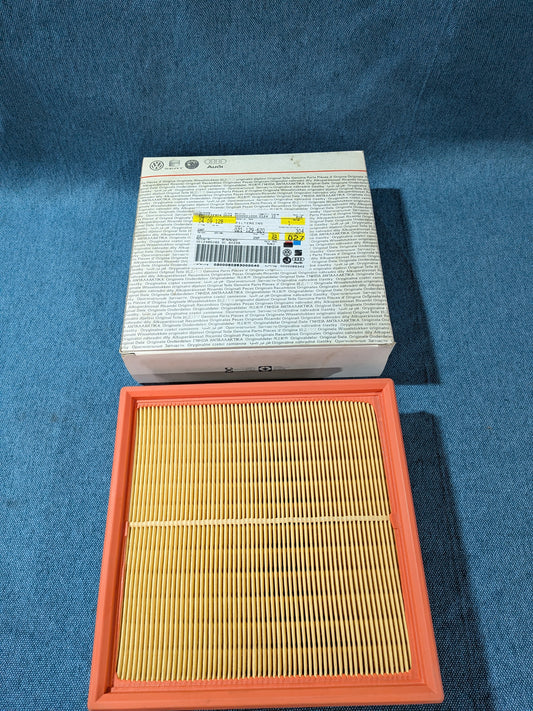 Air filter Derby/Polo 86C/T1/T2/T3 Bus/Wartburg 353/Audi 100/200/C2/C3 021129620 NOS F10