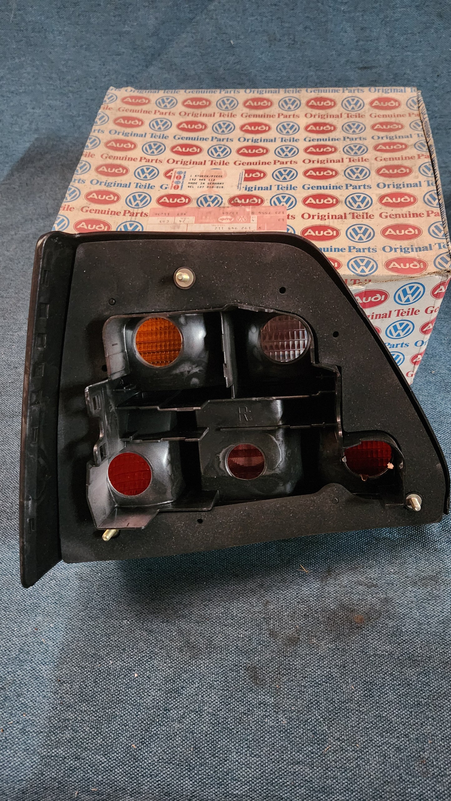 Golf 2 Rückleuchte rechts 192945112 Nos G1/G2