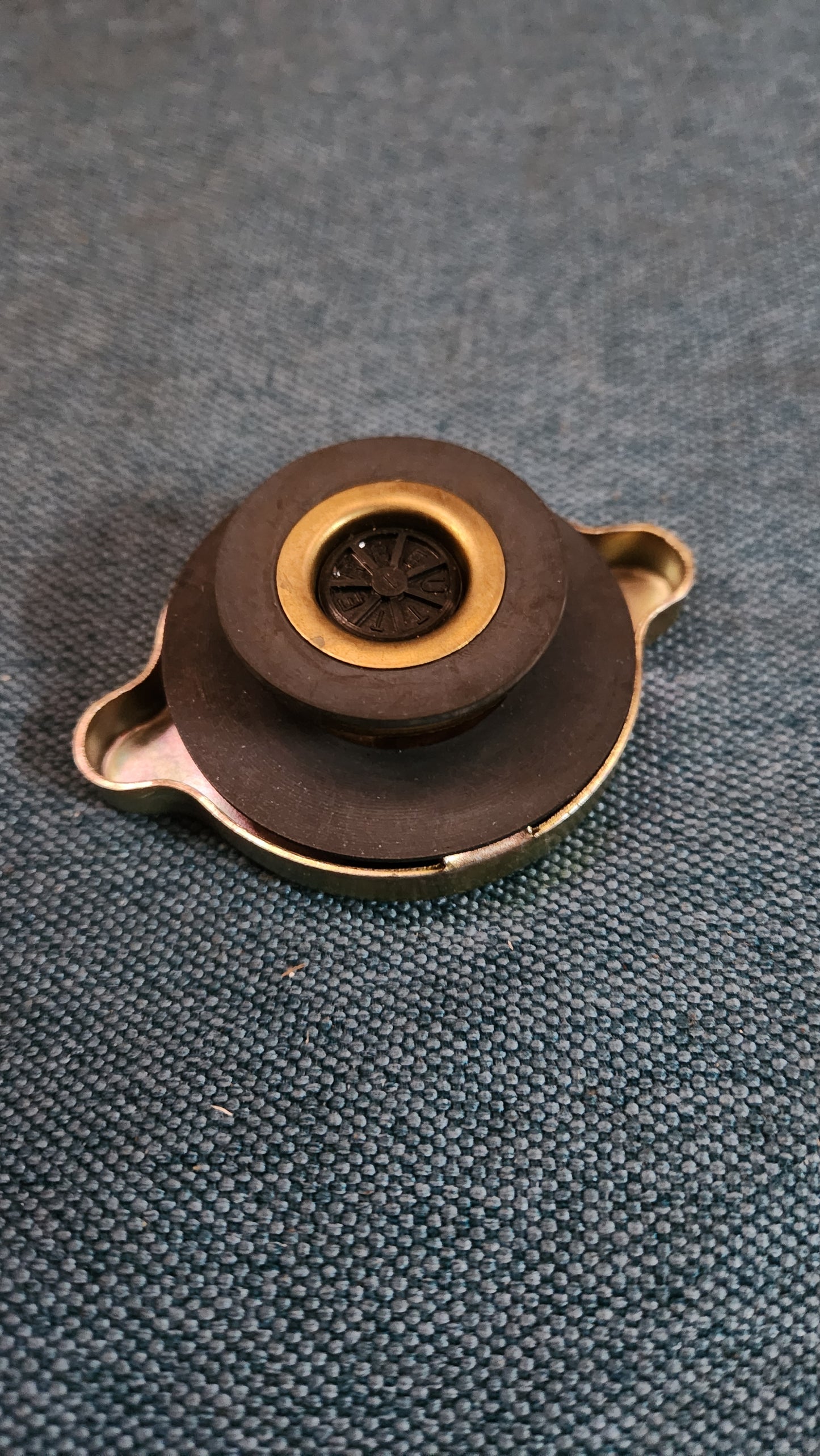 Deckel für Kühlwasserbehälter T3 Bus 025121321 Nos I5