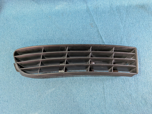 Bumper grille right Audi/A6/C4 4A0807346 NOS F5