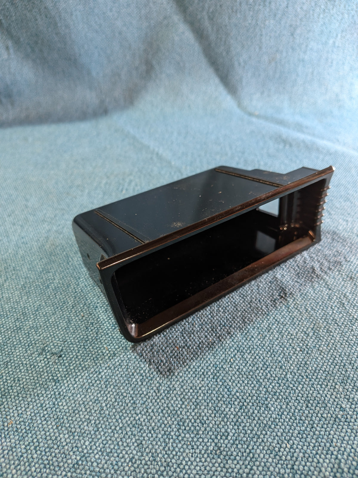 Aschenbecher Passat/B6/B7 3C0863077 NOS F5