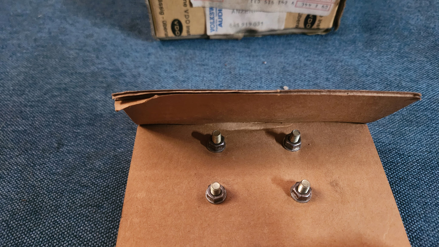 Audi 80 B1 Passat B1 Tankanzeige Temperaturanzeige 841919031 Nos E1