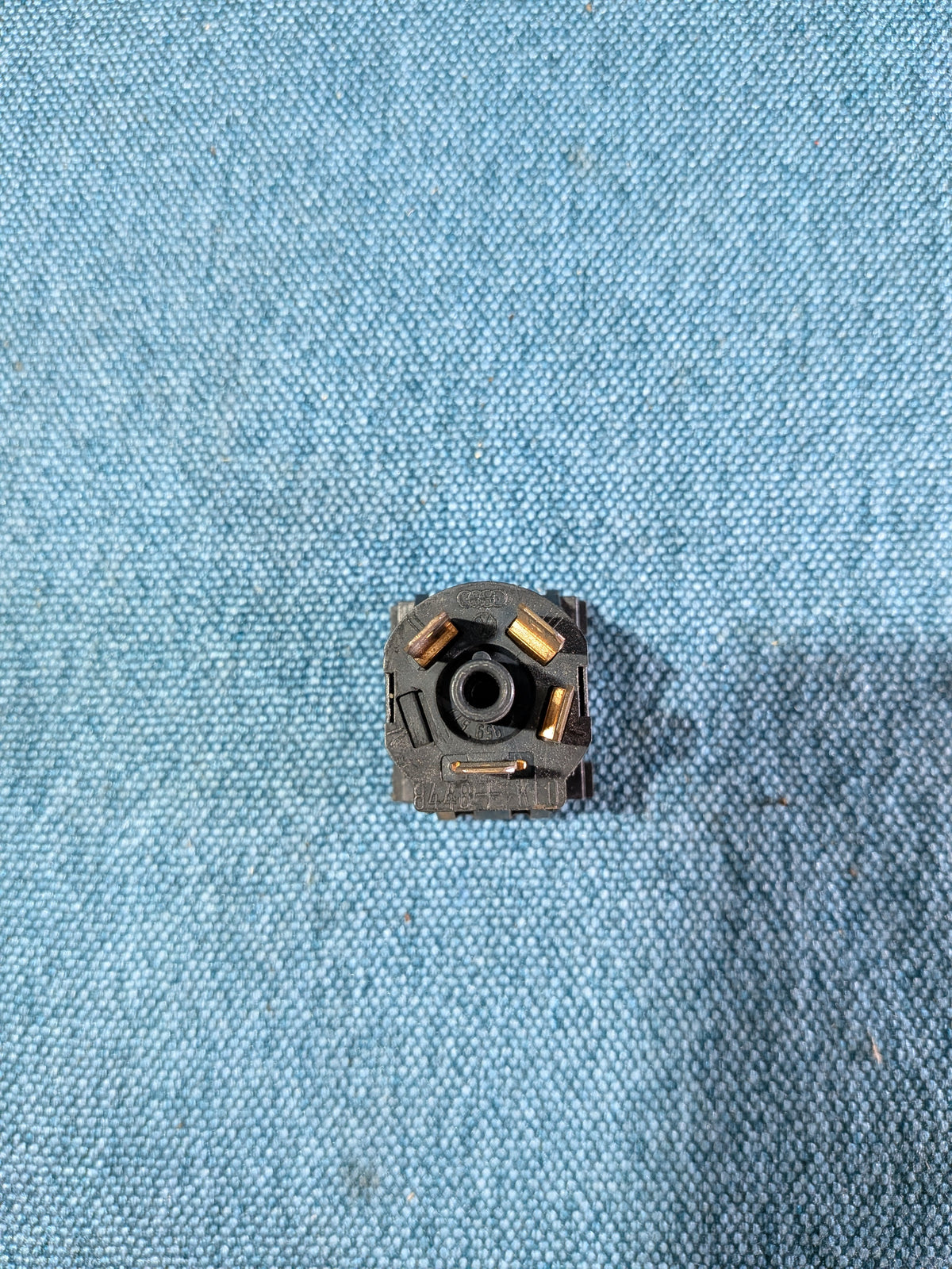 Schalter Gebläsemotor Golf/Jetta/Scirocco/1/2/Caddy14D/T3 Bus/Polo 1/Audi 50/Passat B1/B2 171959511 Gebraucht E12