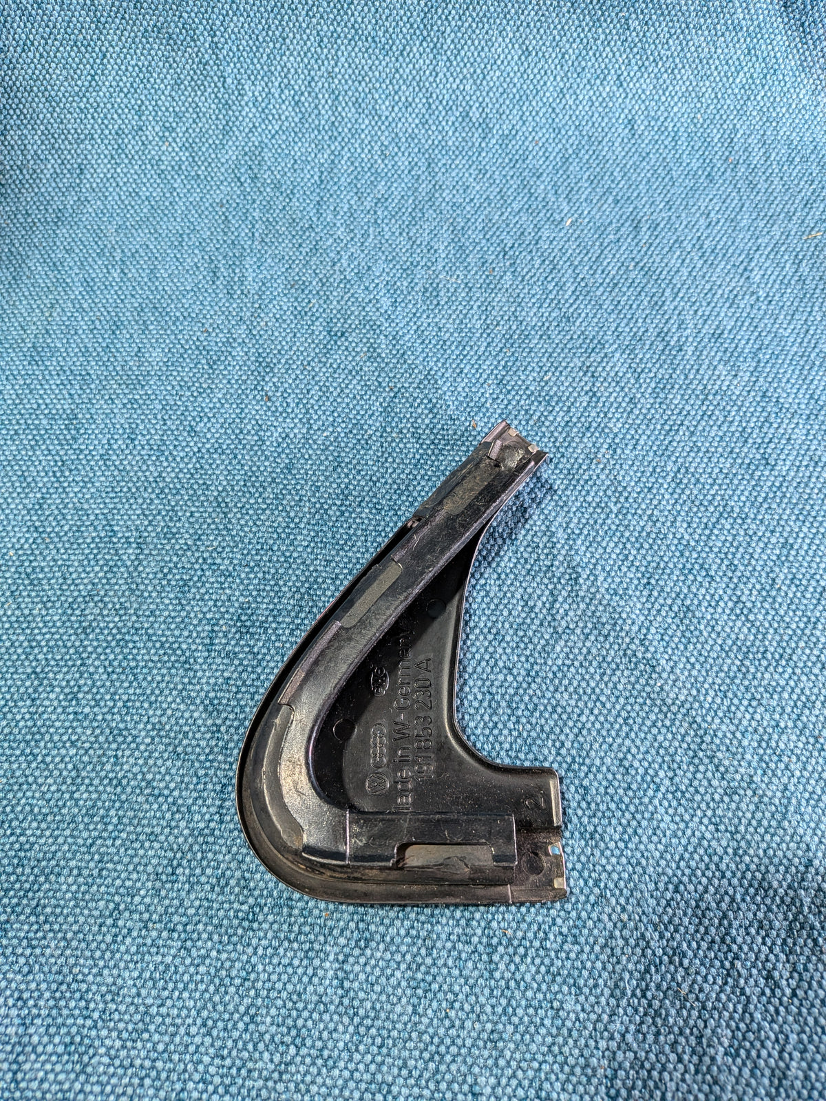 Decorative trim strip, front right door, chrome bead, Golf/Jetta/2 191853230A Used K2