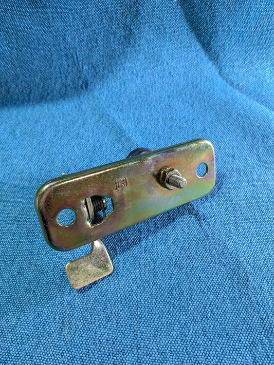 Haubenschloss Caddy 2/Skoda Felicia 6U0823507A NOS B19