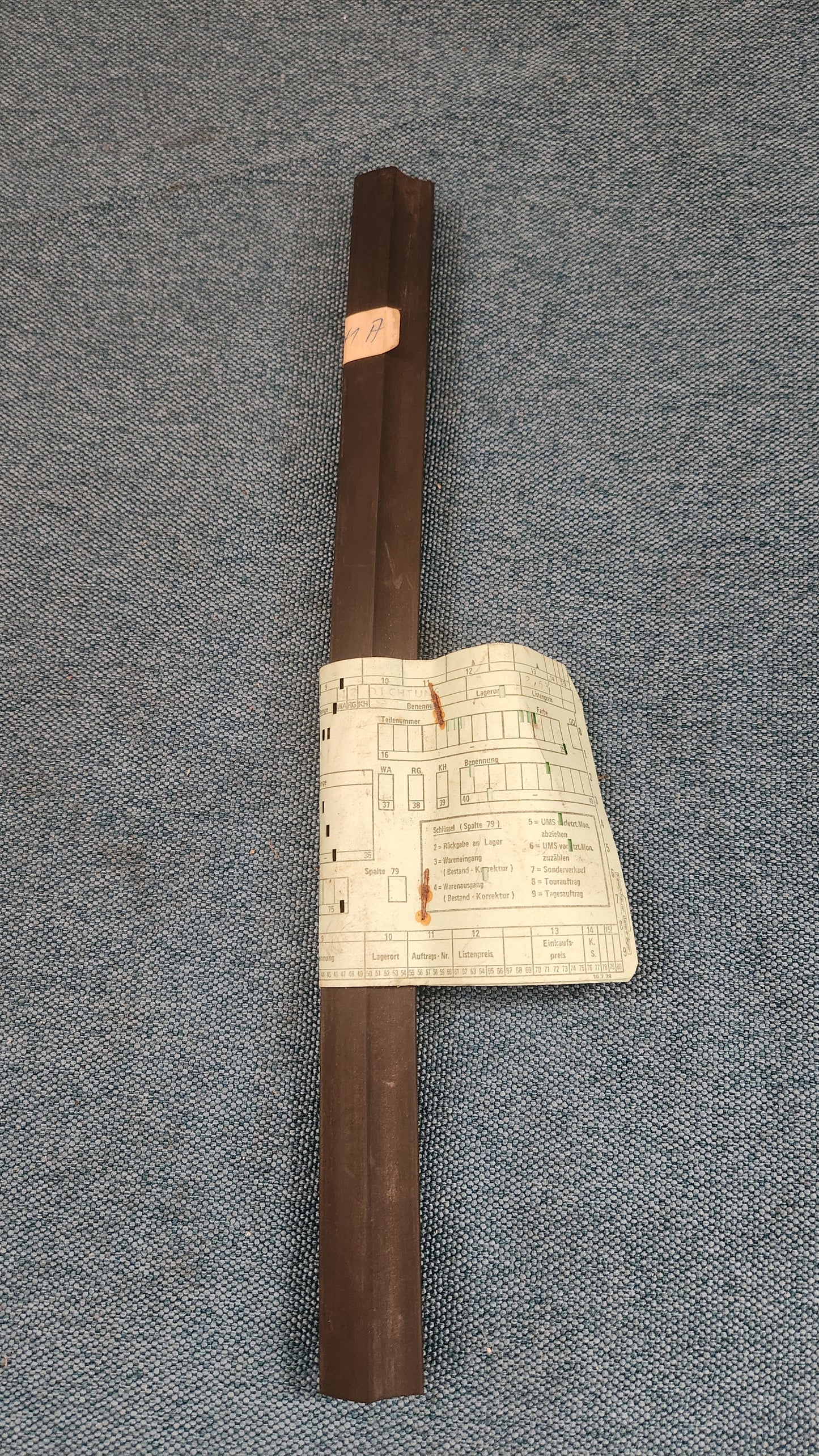 Dichtung zwischen Türscheibe und B-Säule Seitenfenster Karmann Ghia Typ 14 143847341A NOS N3