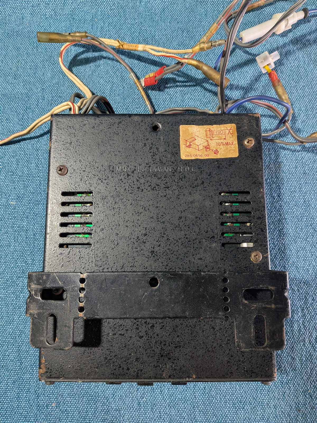 Clarion Equalizer 285065600 Used E11