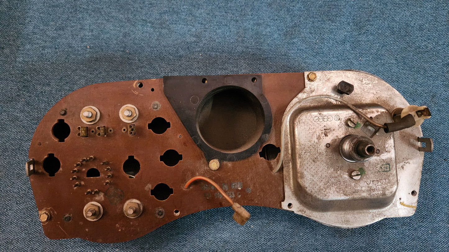 Tacho Audi 80 B1 Passat B1 321919033C Gebraucht F1