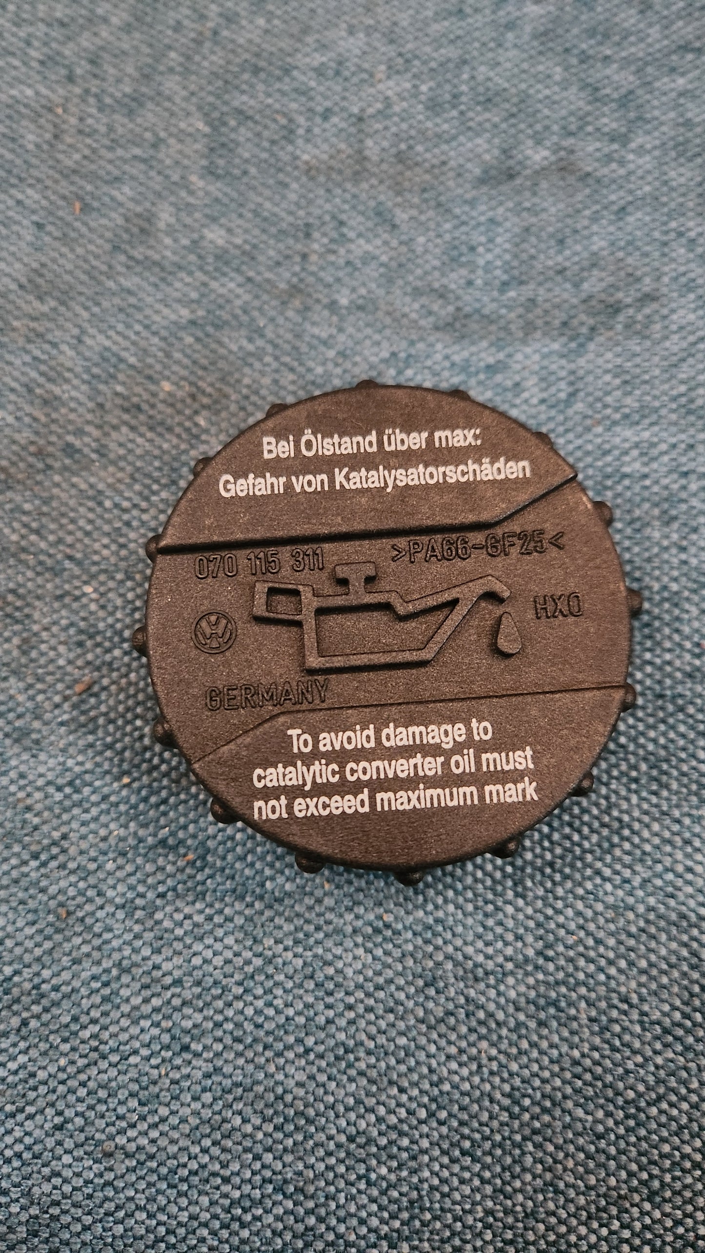 Deckel für Öleinfüller T3/T4 070115311 Nos I8