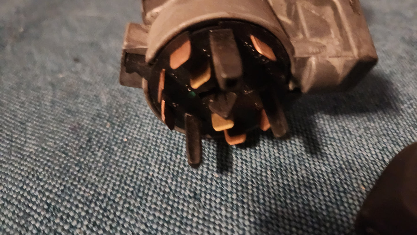 Passat 3B/BG Golf 4 T5 Zündschloss mit Schlüssel 4B0905851 Gebraucht D8