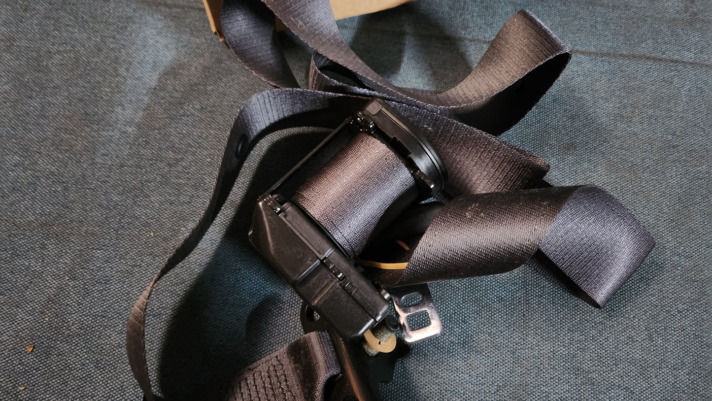 Rover 200 MG 25 ZR Sicherheitsgurt EVL 104930LNF Nos C3