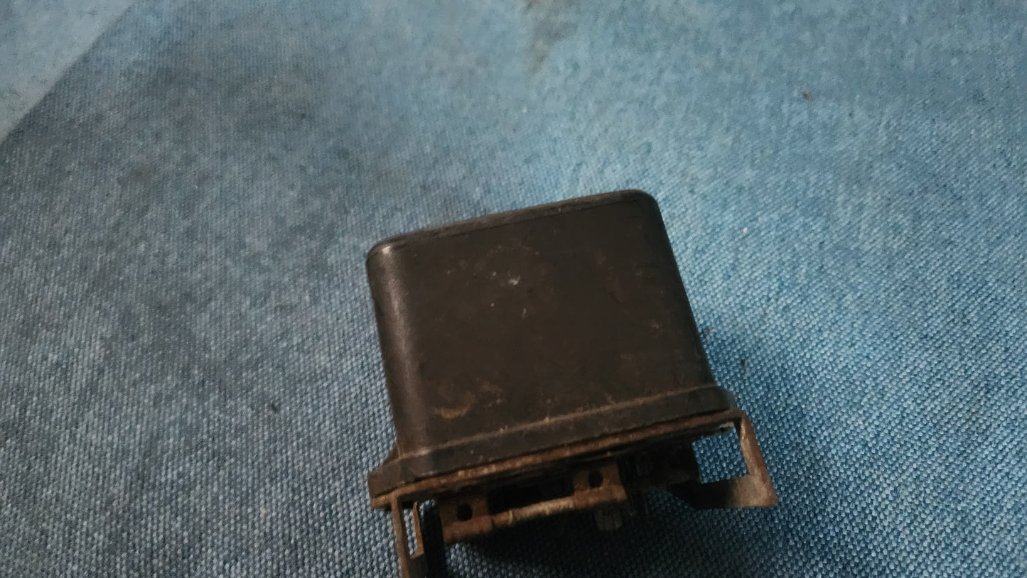 Ducellier 12V Regler Citroen 2CV GS DS 8366 Gebraucht B2