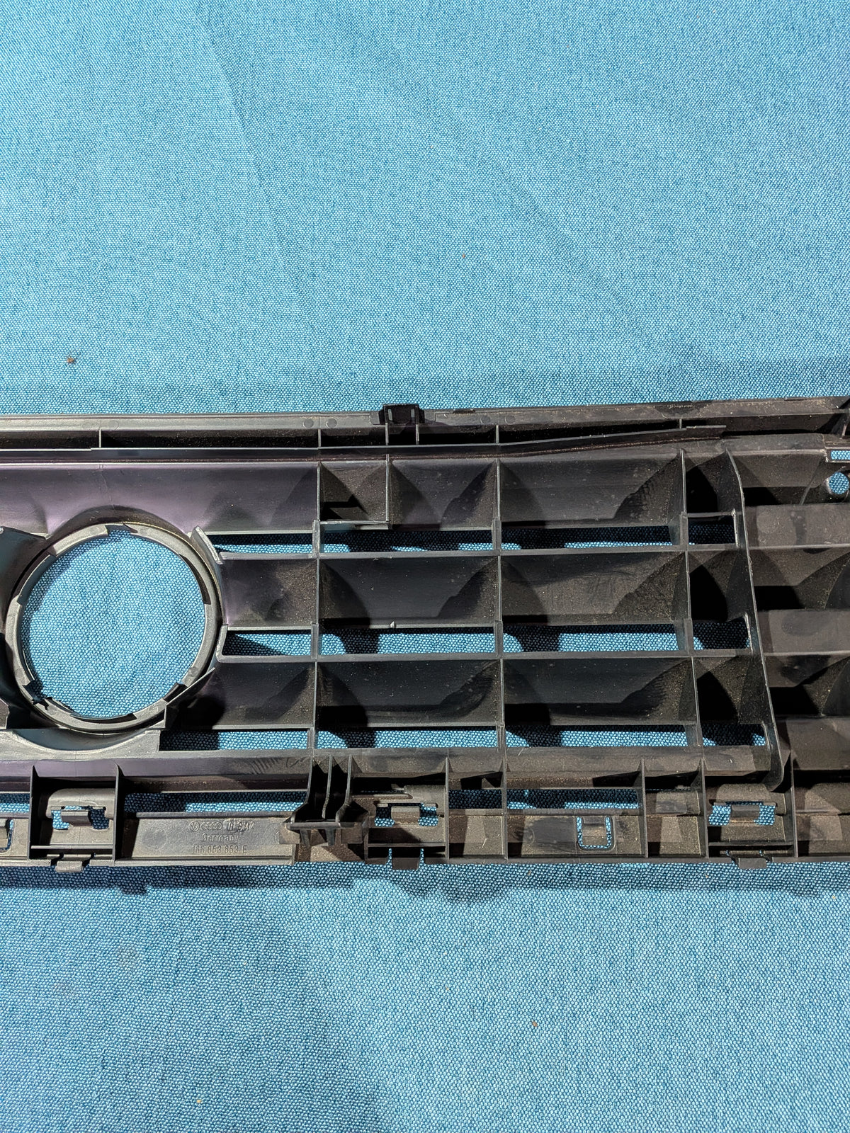 Kühlergrill 5 Rippen Jetta/2 165853653E NOS B20