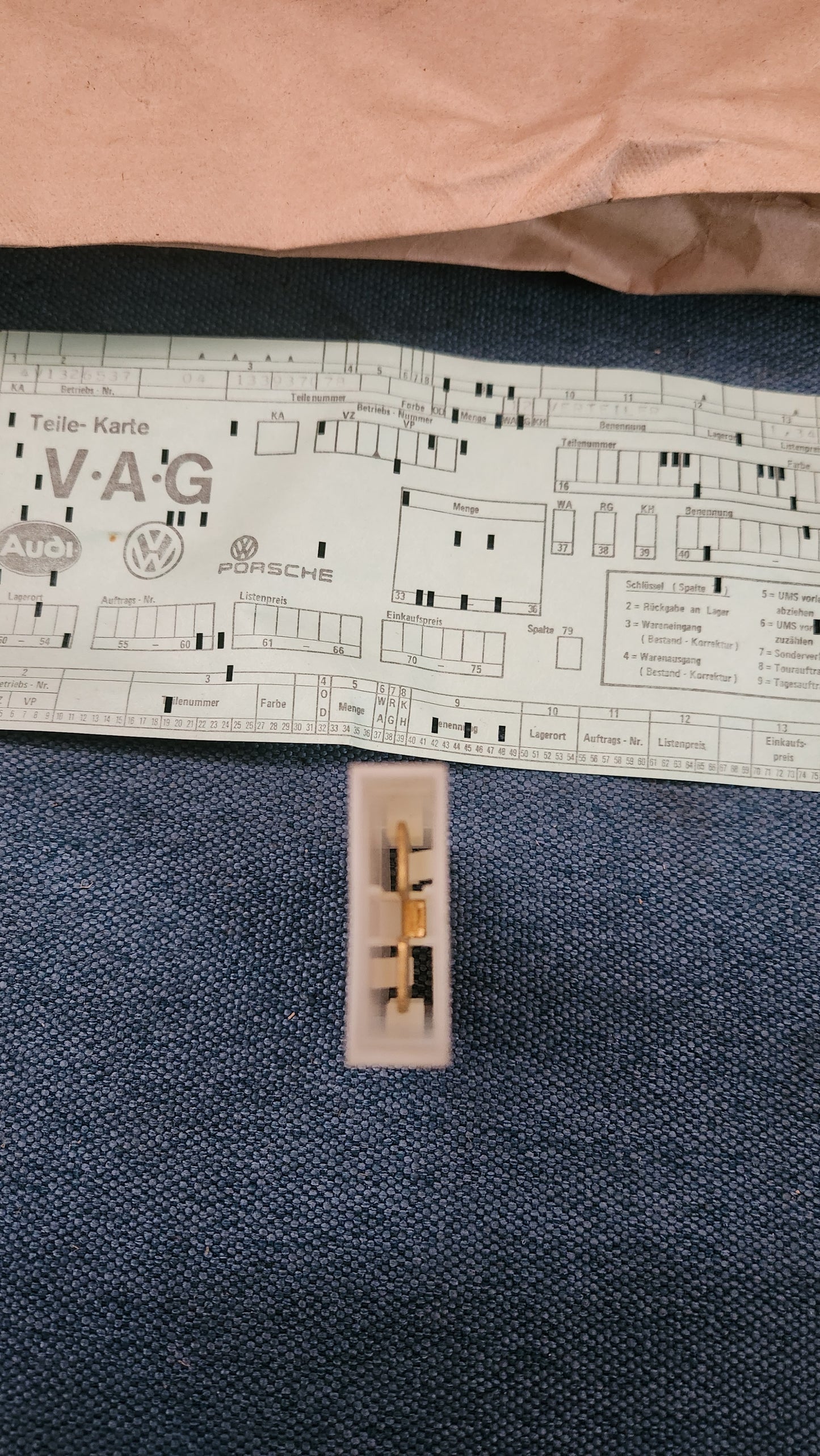 Leitungsverbinder für Flachstecker 9.5mm T1/T2/Käfer/Typ1/Typ2/Typ3/Kübelwagen/Karmann Ghia 133937078 Nos S2