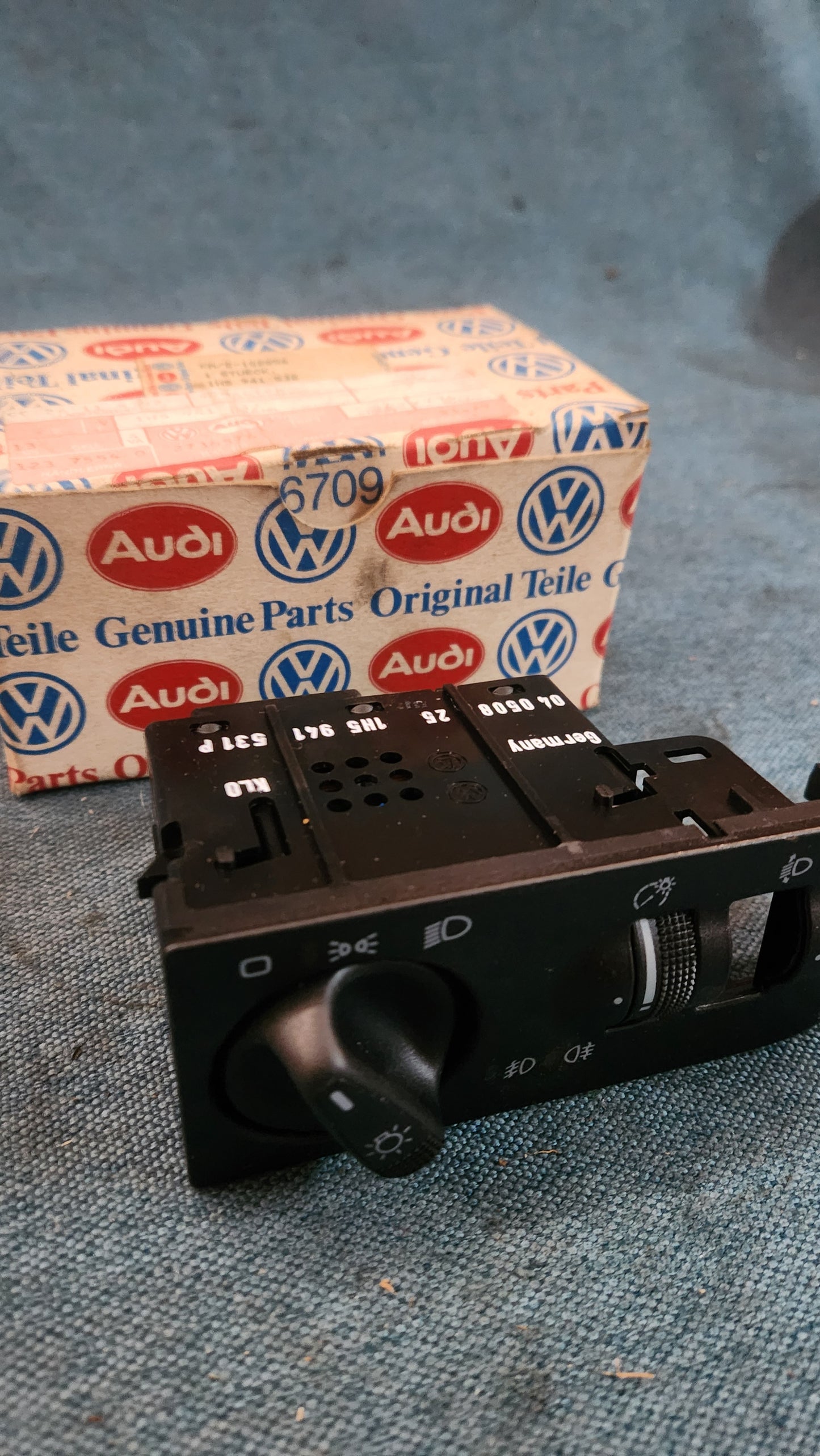 Golf 3/Vento Lichtschalter 1H5941532 Nos F7