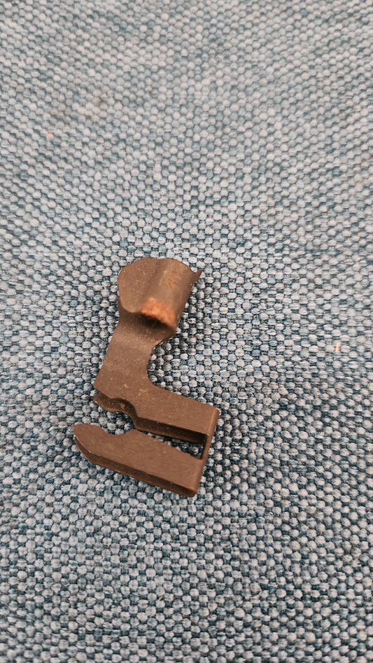 Clip connecting rod Saab 95/96/Ford 17M/20M26M N0236101 Nos K3