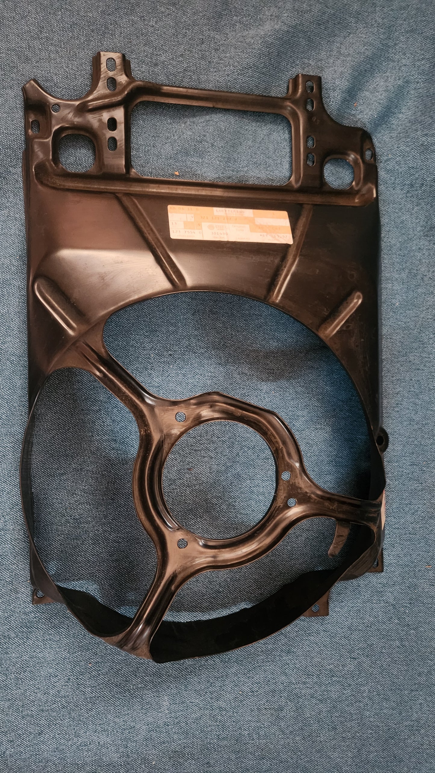 Radiator/Fan Sheet Metal Fan Shroud Golf/Jetta/Scirocco/1/2/Golf3/Caddy 9KV/Passat B2/B3/Polo86C/Santana 321121207J Nos Q3