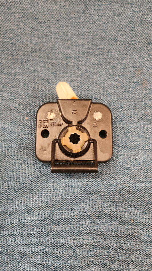 Tailgate Lock Porsche 924/944 477827505A Nos L3