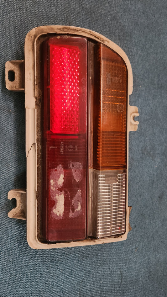 Audi 80 B1 Rücklicht Rückleuchte 43394R6 Gebraucht F1