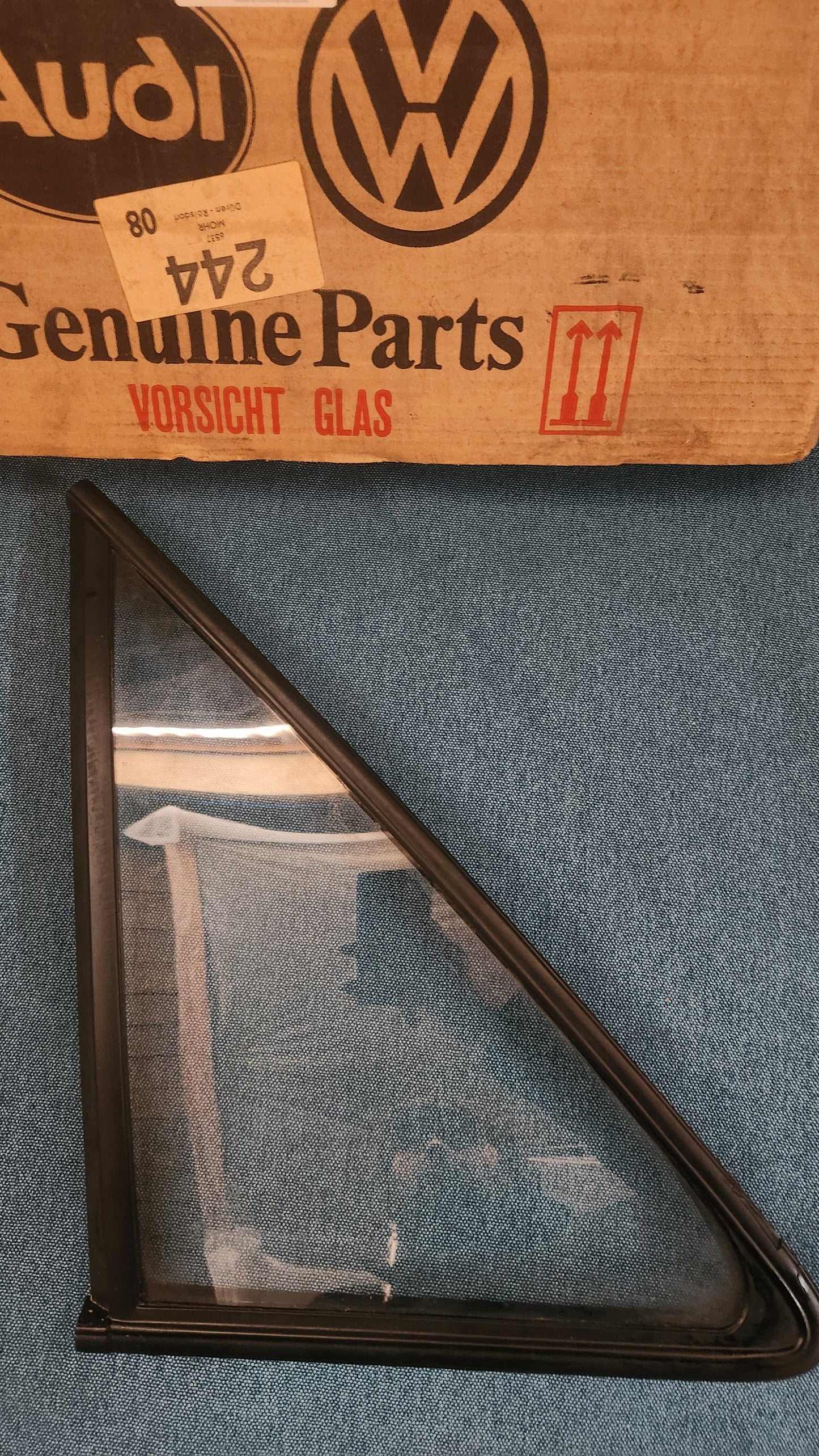 Türscheibe mit Dichtung Golf/Jetta/2 191845242 Nos Q3