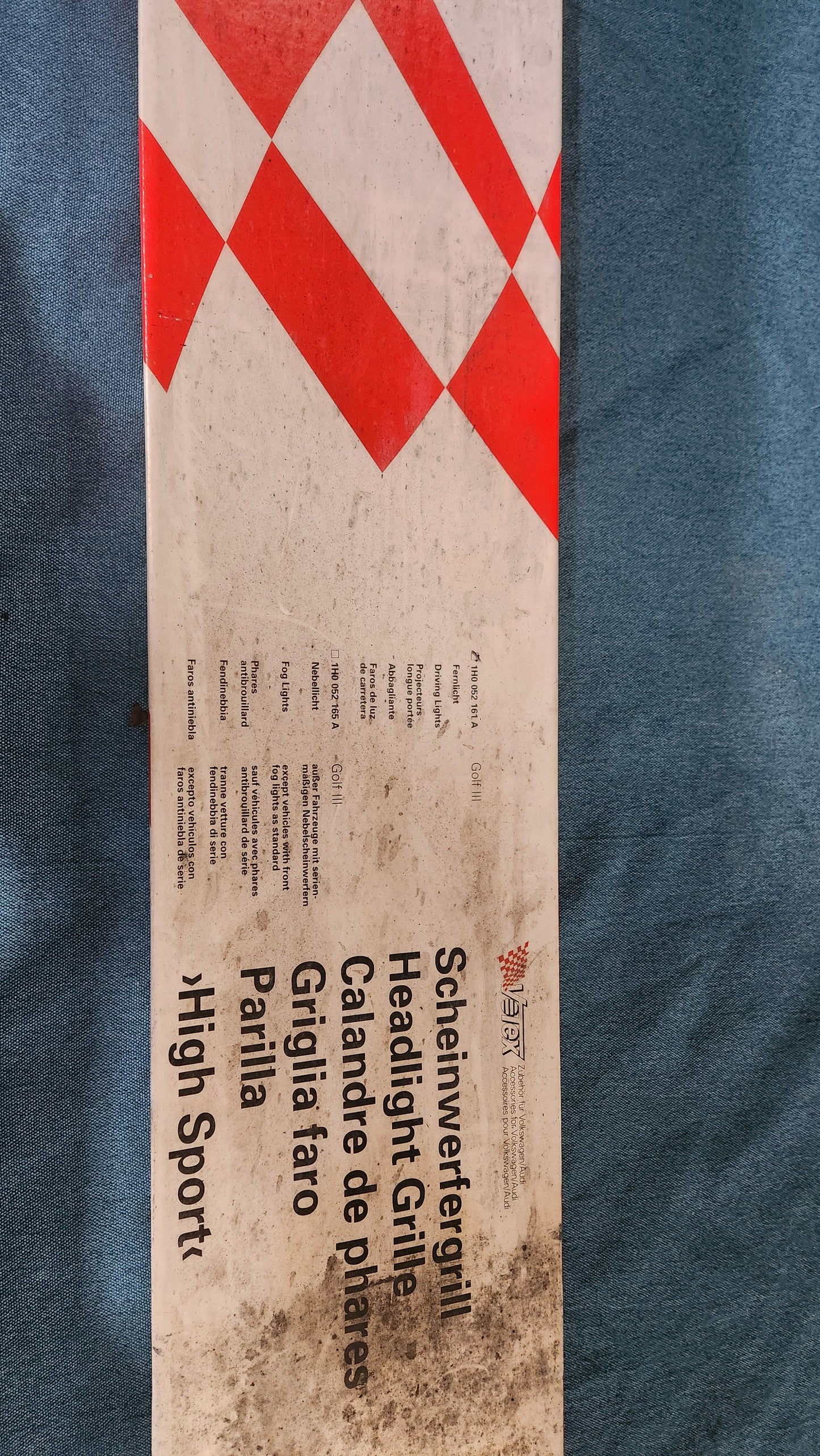 Golf 3 Votex Grill 1H0052161 A Nos T1/2