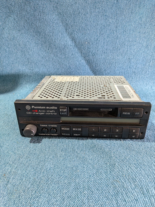 VW Premium Audio Radio Without Code 357035186H Used E11