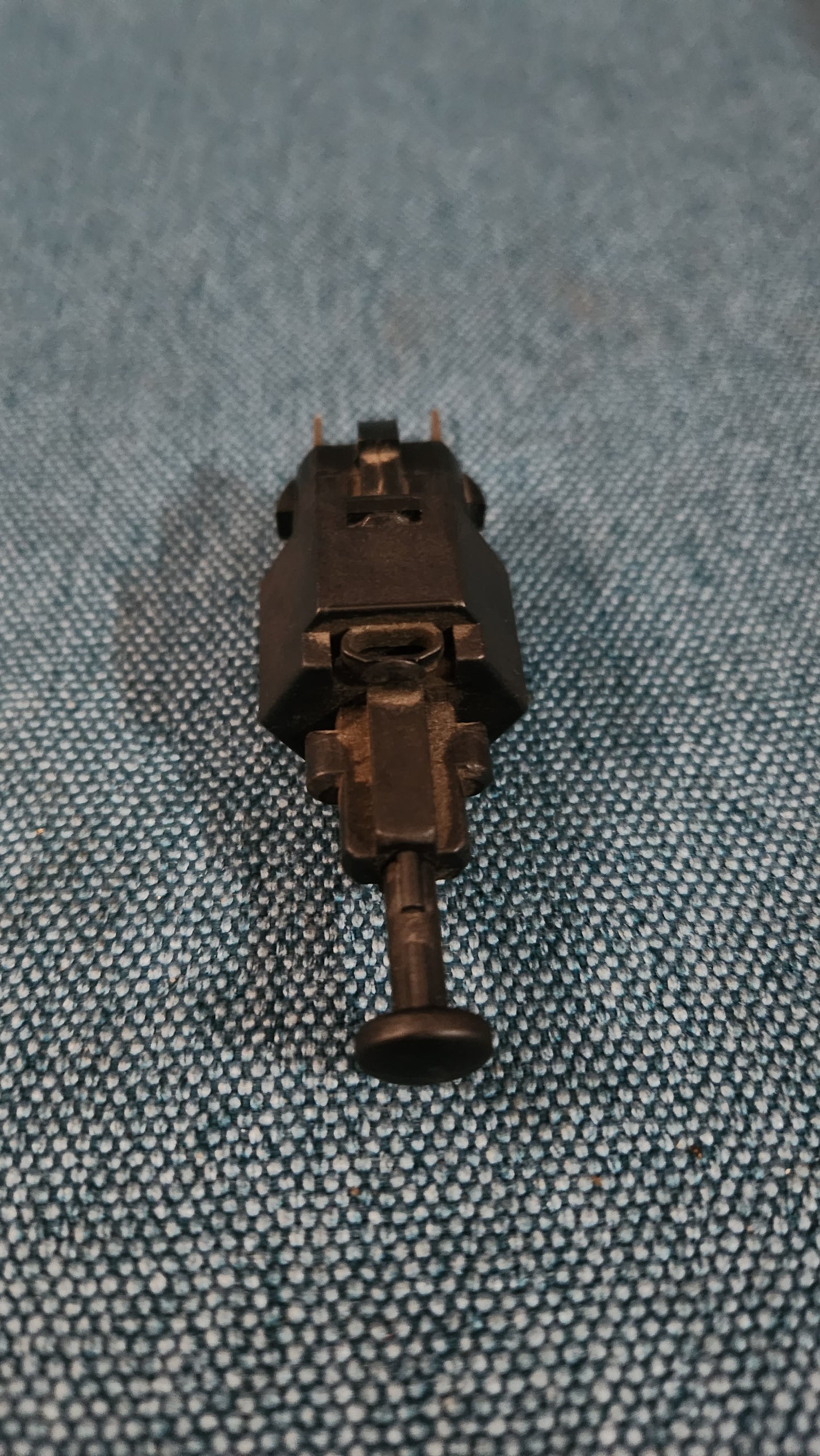 Brake Light Switch Astra F/G/Kadett D/E/Calibra A/Frontera A/Vectra A/B/Zafira 90196375 Nos M8