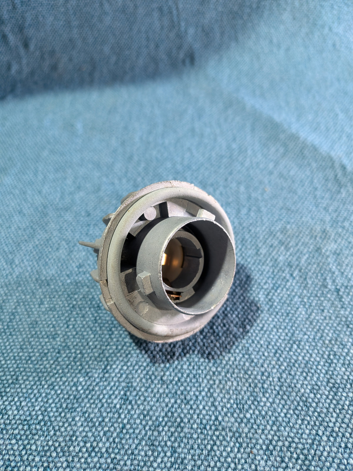 Luuchthalter Audi/100 C2 gebraucht B18