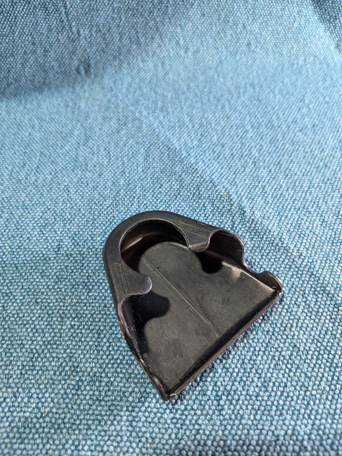 Ofdeckung fir Sécherheetsceinture Käfer/Porsche/911/912/914 111857719G NOS B17