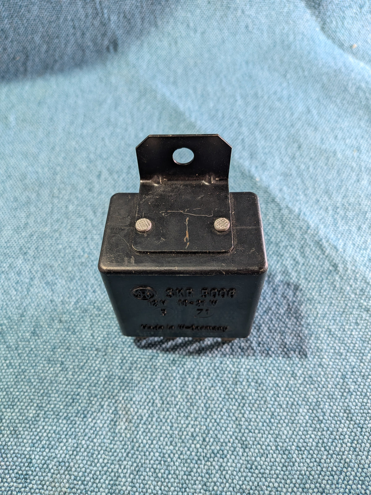 Turn signal relay for trailer operation SKR5006 T1/T2 Bus/Beetle/Type 3 111953211 Used B18