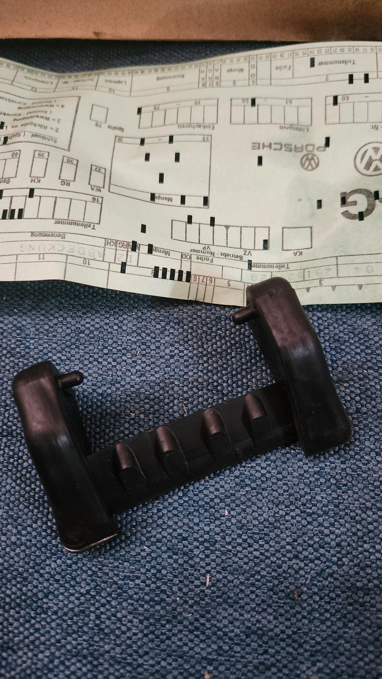 LT 1 Schanierabdeckung 281827529 Nos S4