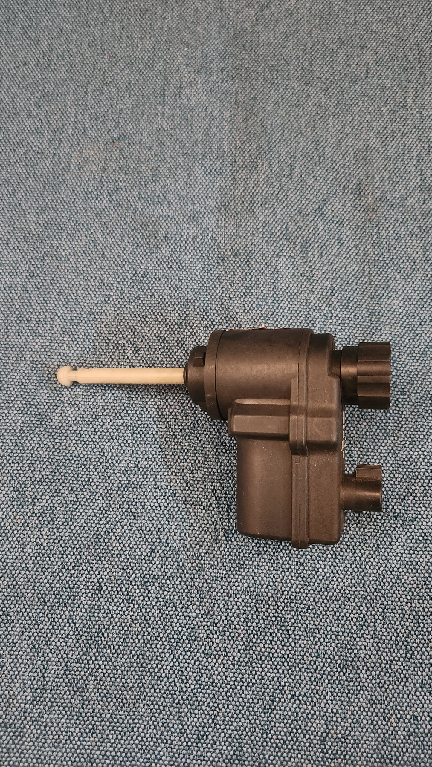 Stellmotor Leuchtweitenregulierung Opel Omega A/Vectra A GM90377511 NOS A11
