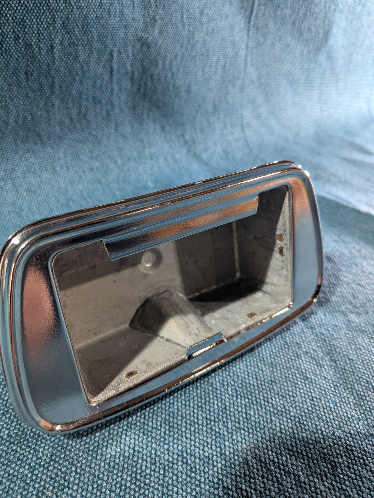 Aschenbecher hinten Chrom Type/T2 Bus 311857405B Gebraucht H9
