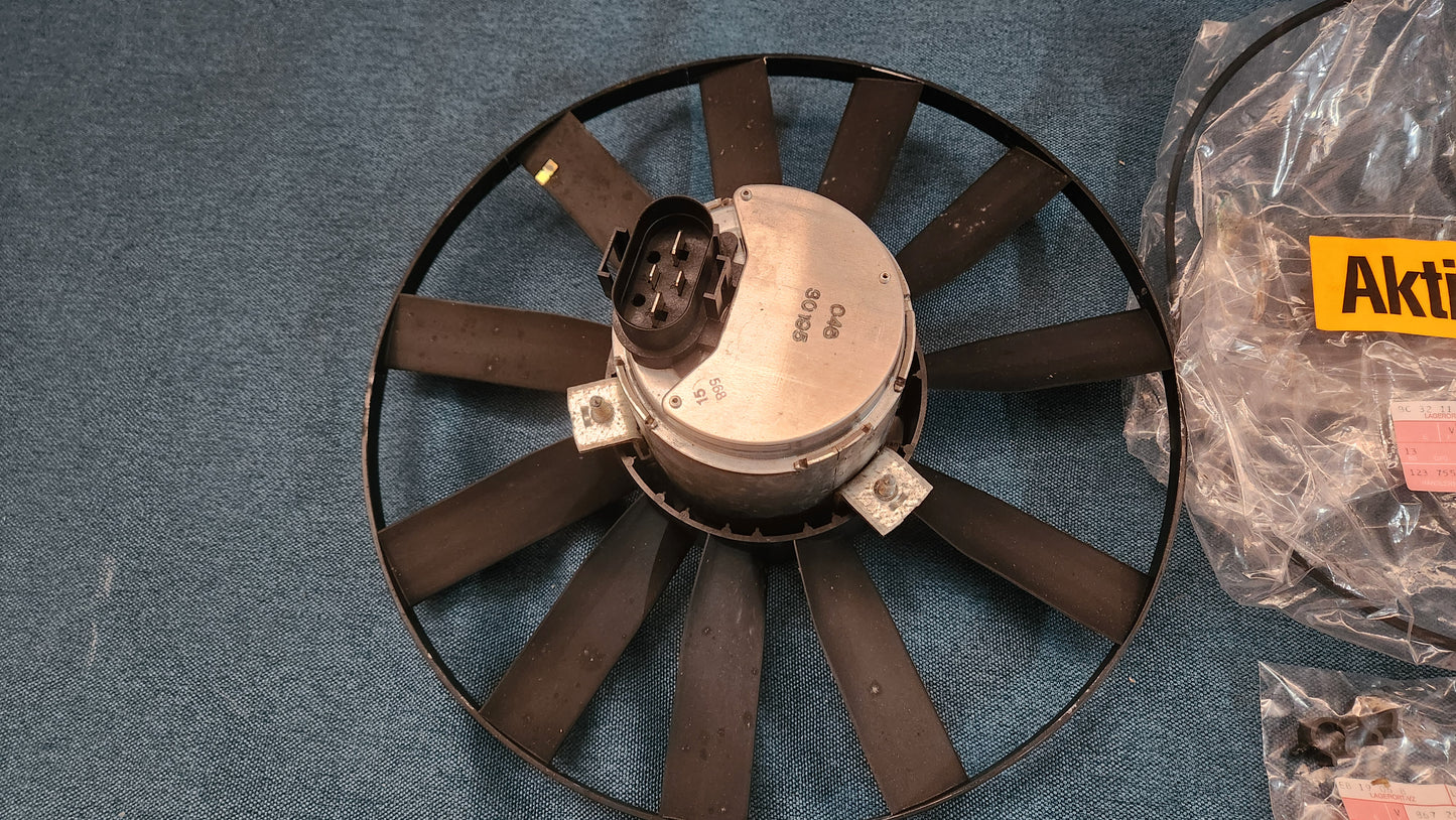 Kühlerlüfter Golf3/4/Vento/Corrado 100959454 Nos T1/2