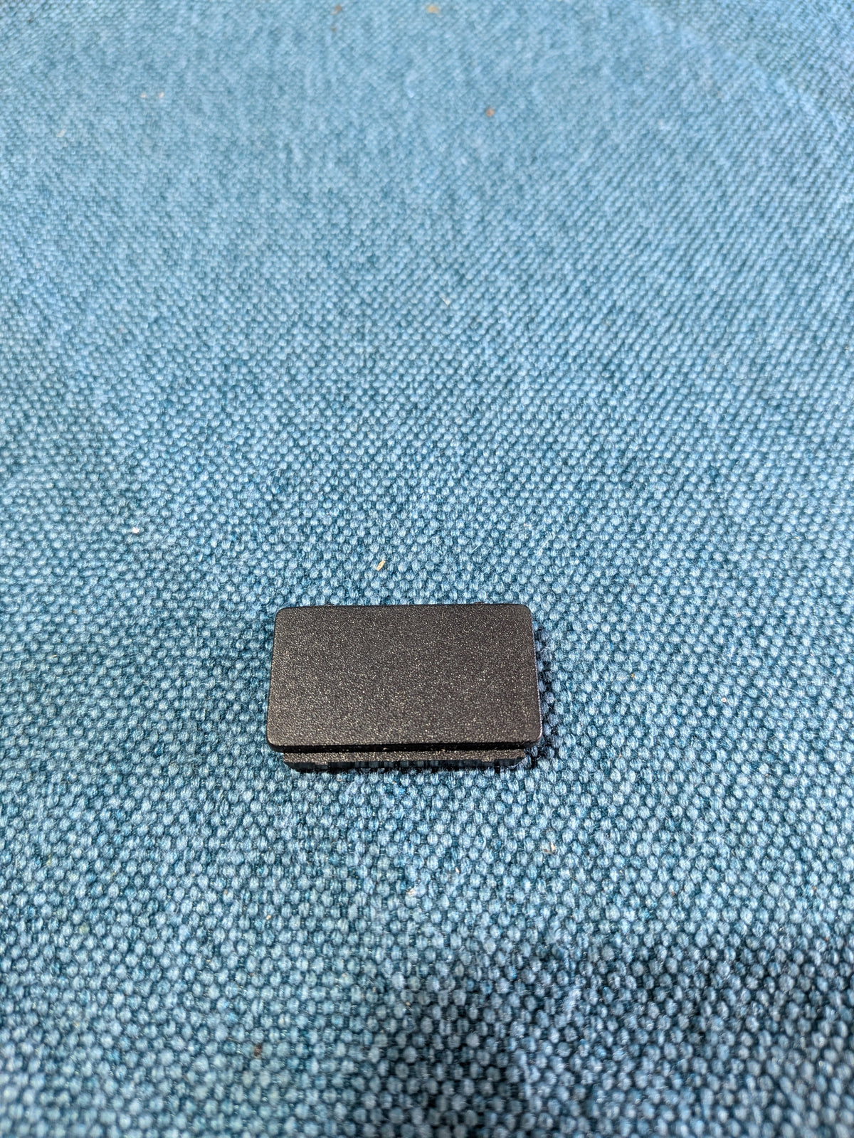 Ofdeckkapp Schwaarz Instrumententäfel Passat/B2/Santana 323957087 NOS A24