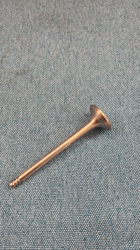 Exhaust Valve Golf3/4/Vento/Polo6N/86C 030109611D NOS M2