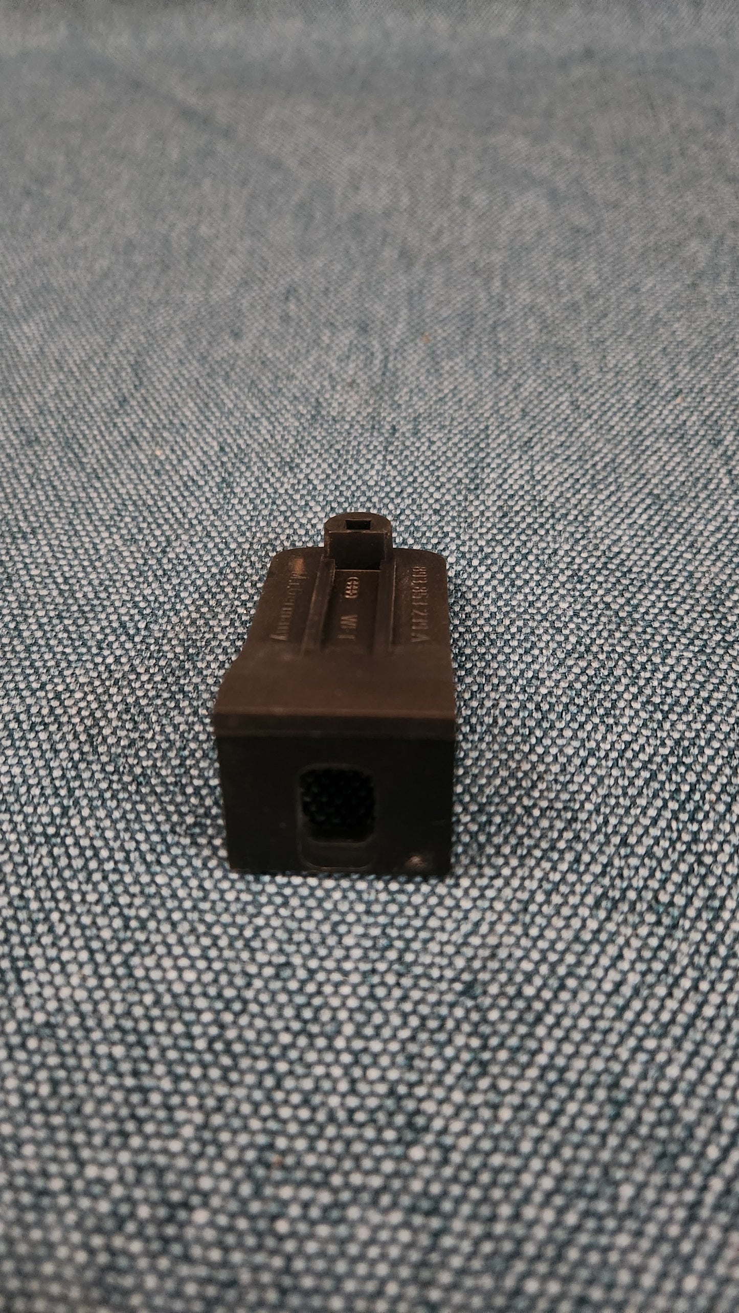 Halter Scheinwerferleiste Audi 80/90 B3 893853239A Nos H7