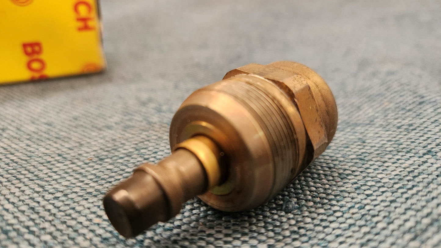 Fuel injection shut-off device Bosch AUDI 80 A3 A4 A6 Seat Alhambra Passat 3B/BG Touran 0330001025 Nos A3