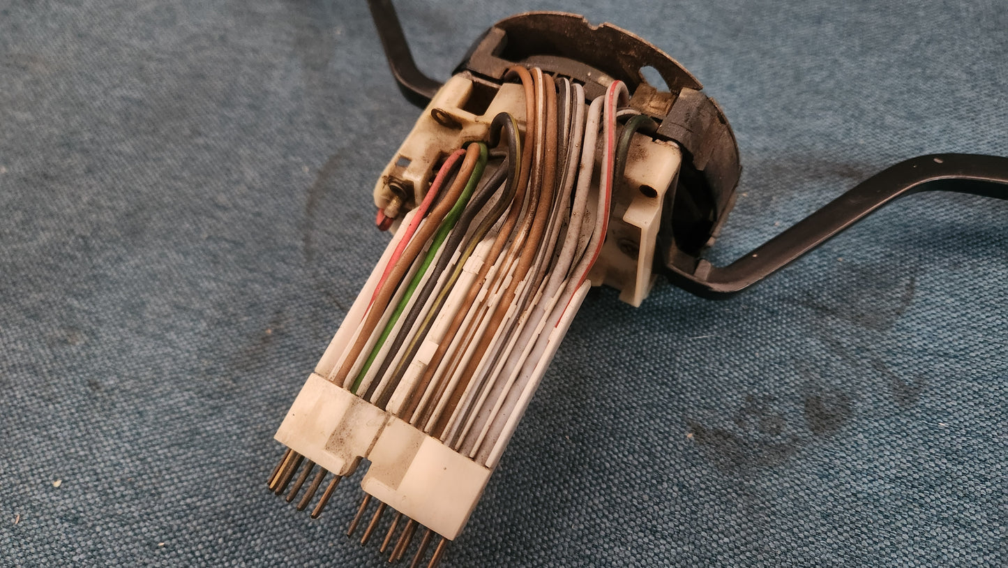 Golf 1 Jetta 1 Caddy 14D Passat B1 Audi 80 B1 Blinkerhebel Lenkstockschalter Metall 17195353F  Gebraucht F3