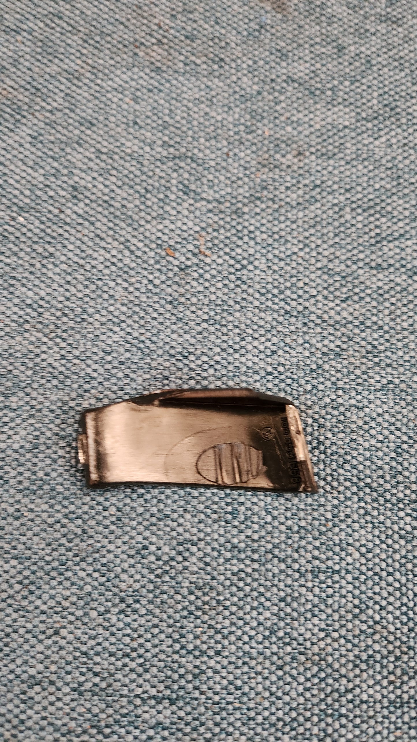 Abdeckung Kühlergrill Golf/Jetta2 165853658 Nos J9