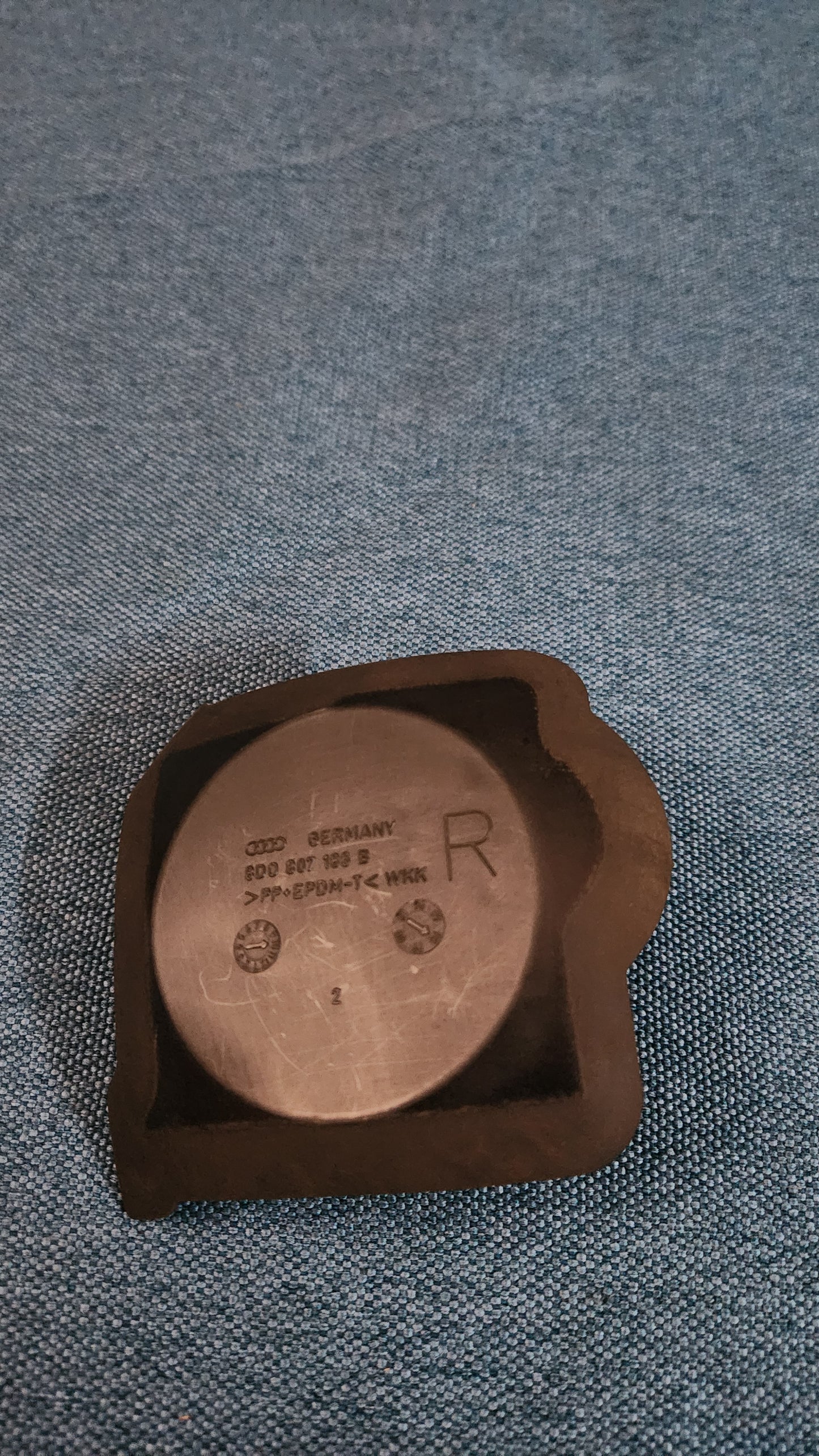 Gummi für Aufpralldämpfer Audi A4 B5/S4/RS4 8D0807186B Nos G5