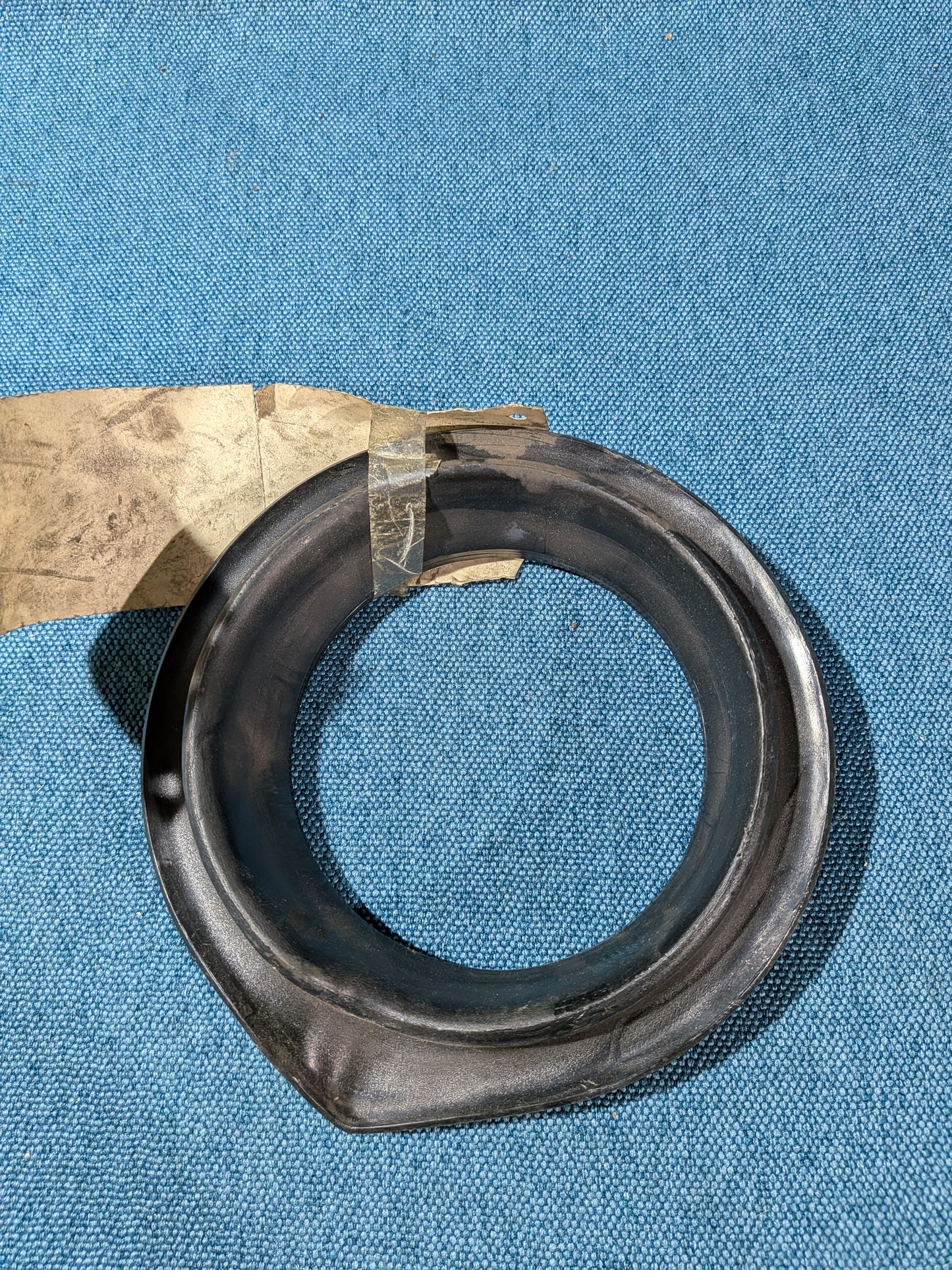 Federteller Abstandshalter Ring Passat B1/Santana/Audi 80 B1 823411109A NOS A16
