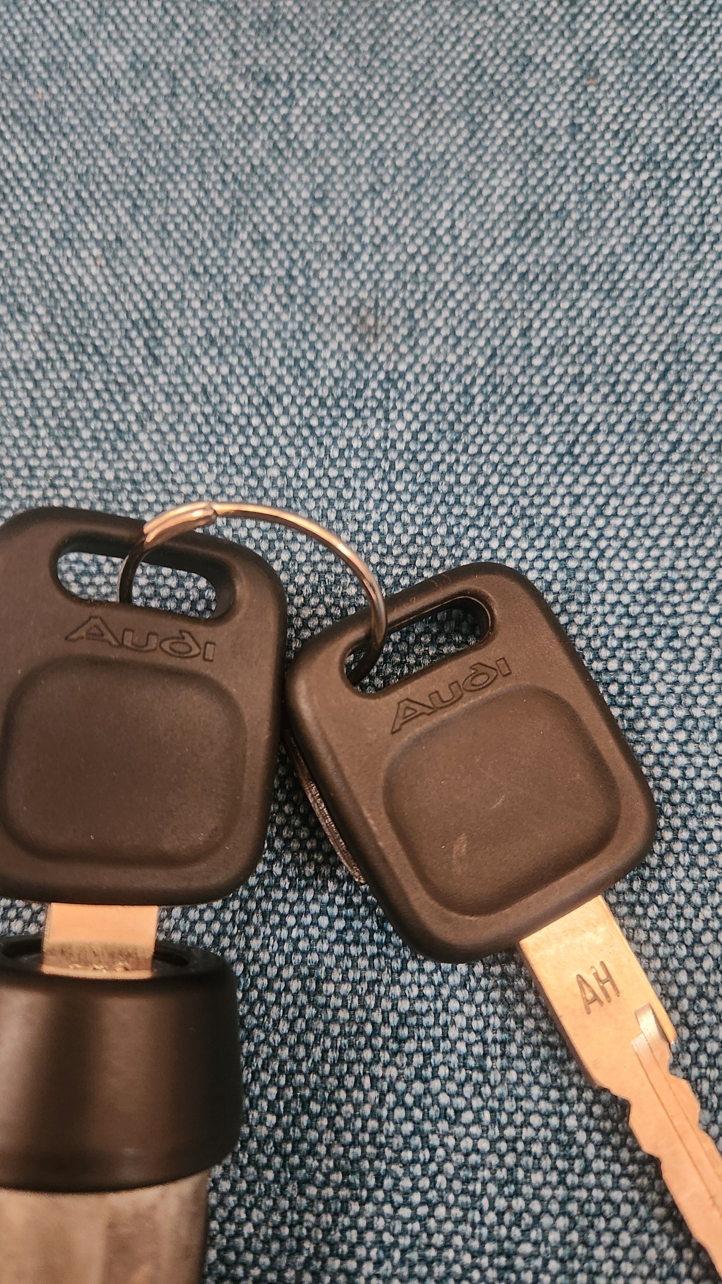 Schließzylinder Zündschloss Audi 100/A6/C4 4A0905855 Nos M9