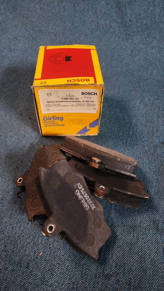 Bremsklötze Passat 32B B2/Audi 80 B2/Audi 100 C2 0986465740 Girling Bosch Nos D4